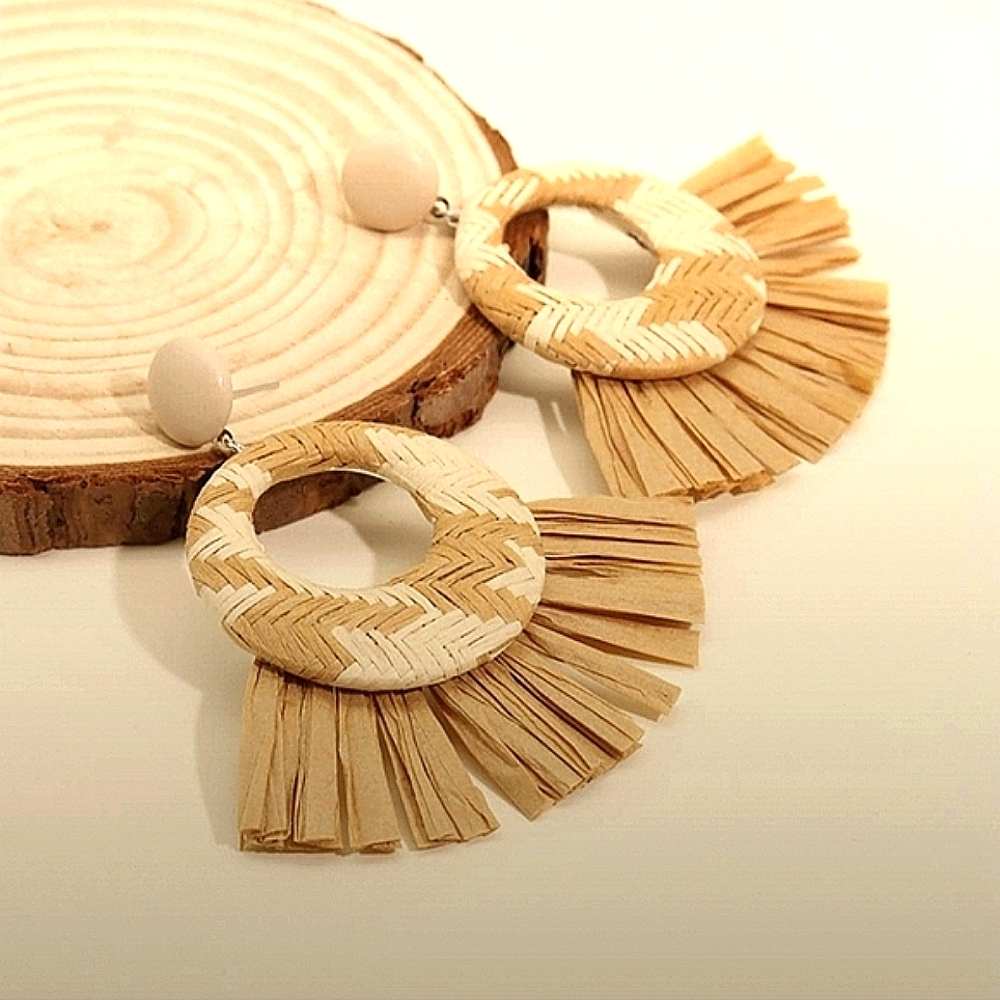 NWOT Rattan Fan Raffia Straw Fringe 3" Statement Hoop Earrings Beachy Boho Nude